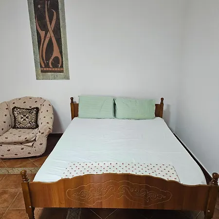 Cheap'n Cosy Appartement Tirana